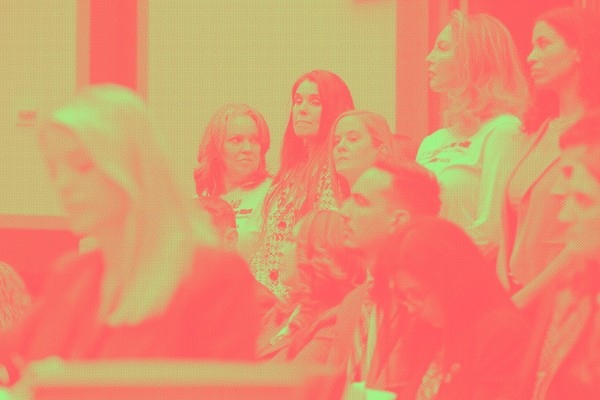 Victimes de Jeffrey Epstein lors de l'audition de l'ex-procureure générale, Pam Bondi.